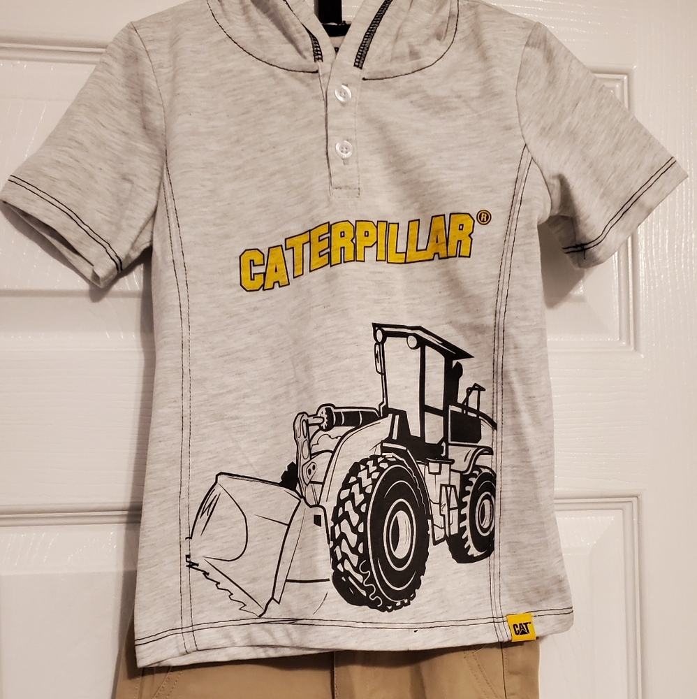 Caterpillar, boys, size 4T, 2-piece short set